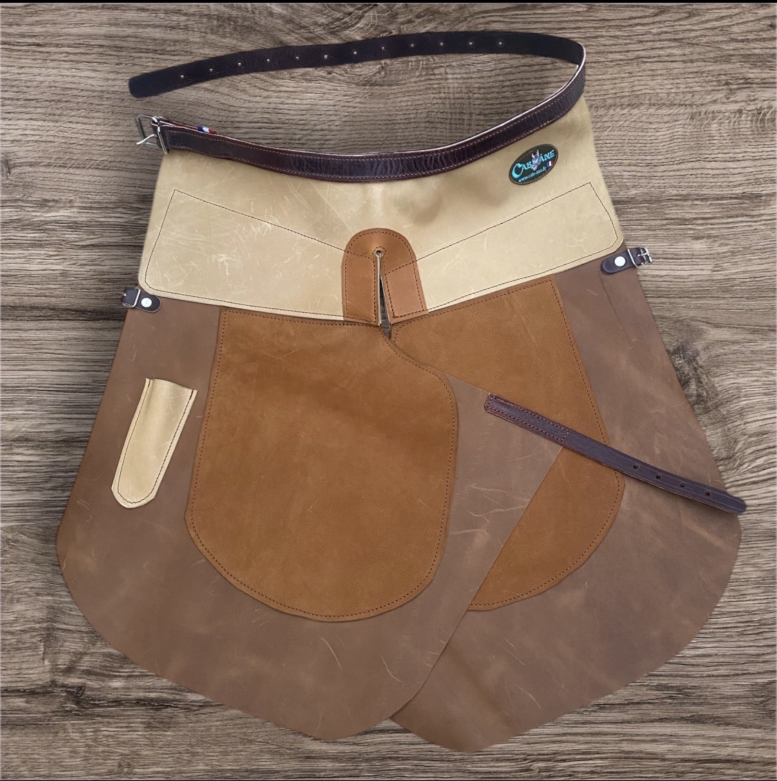 Tablier de marechalerie. - 275